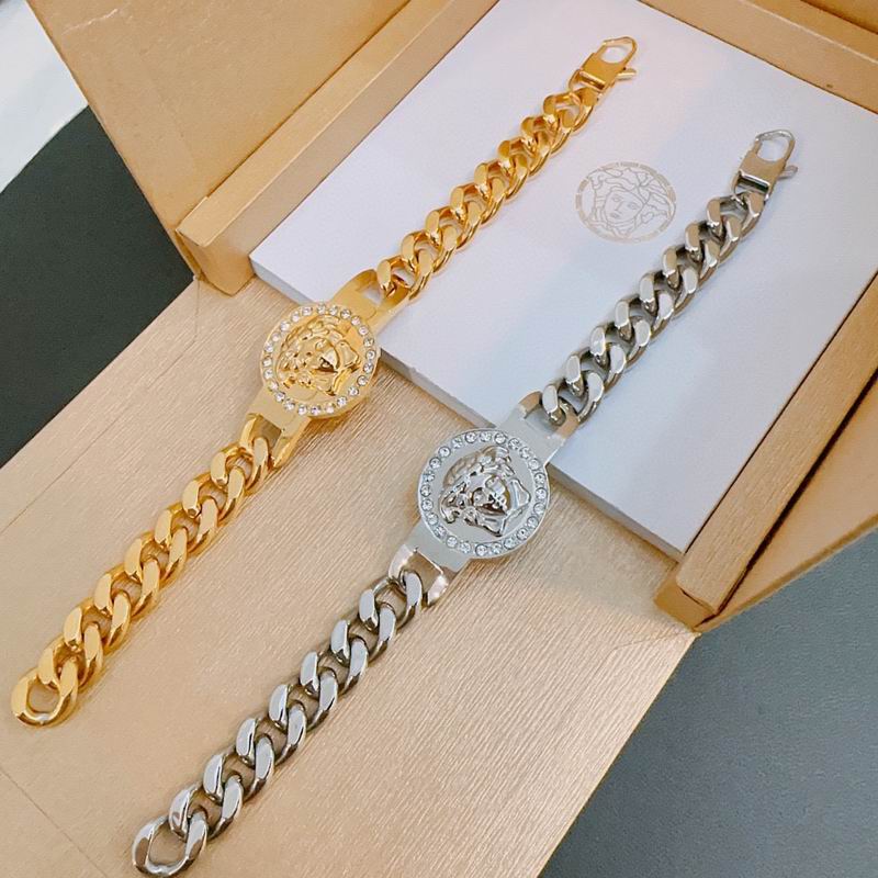 Versace bracelet 02yxh08